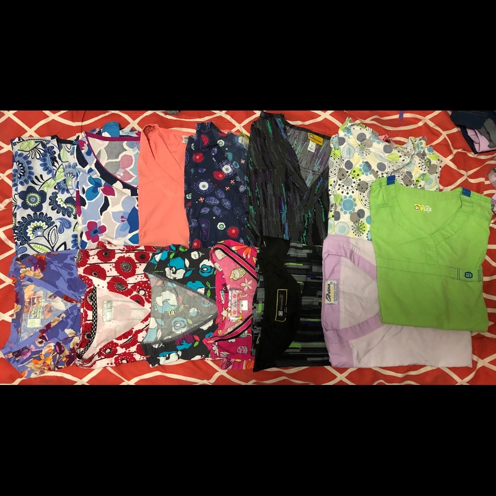 Hurry!!! Price drop!!!😱😱😱Medical Scrubs S/XS